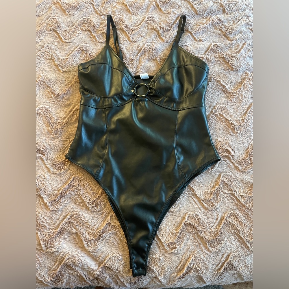 Forever-21 Women's Bodysuits - Black - L